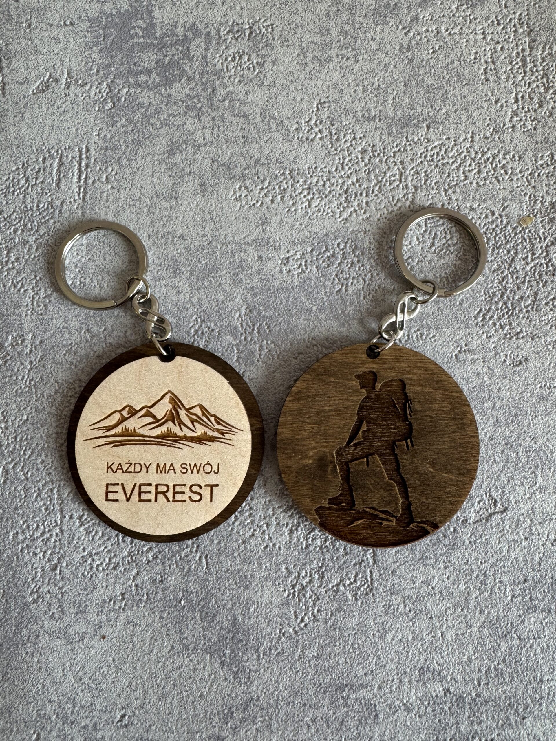 Brelok drewniany – „Każdy ma swój Everest” - obrazek 2